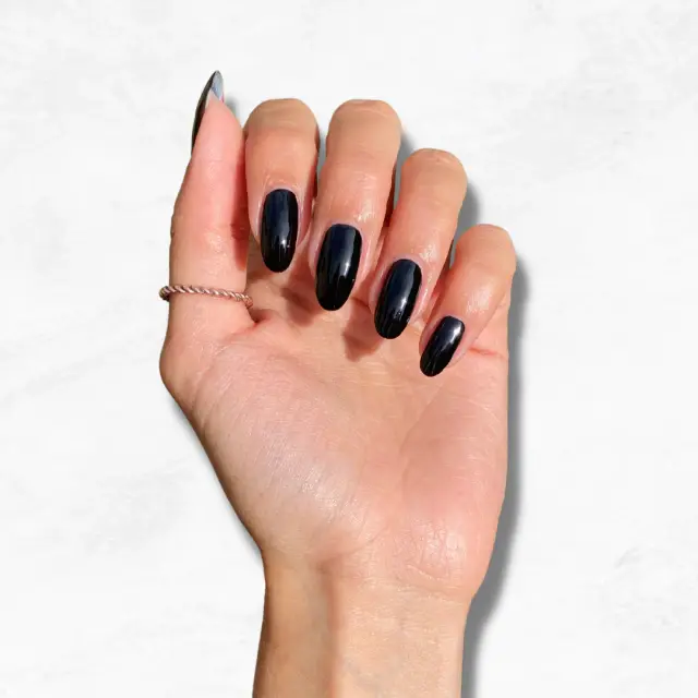 Simple Black.webp