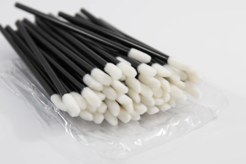 Aplicador y cepillo para pestañas x unidad