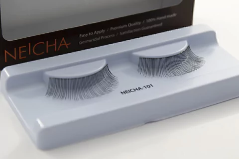 [20114] Pestañas En Tira Neicha