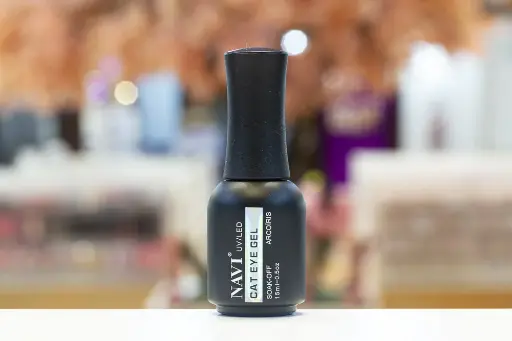 Esmalte Navi Ojo De Gato 9D  X 15ml 